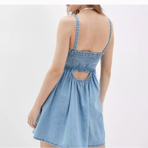 American Eagle Outfitters Dresses & Skirts - American Eagle Womens Denim Smocked Tank Top Denim Dress Size Medium